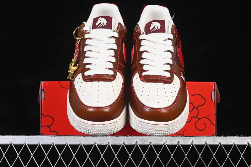 All categories Nk Air Force 1 Air Force series Nk Air Force 1 Low Air Force low-top Nike Air Force 1'07 Low Year of the Horse limited edition Retro brown coffee red Air Force 1 low-top casual sneakers FV3694-103